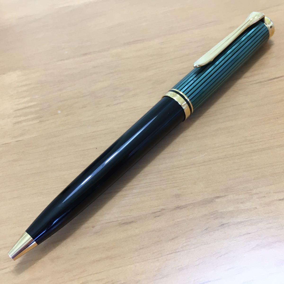 Pelikan Souveran K800 1980年代 西ドイツ製 天冠雛2羽、金ロゴの初期