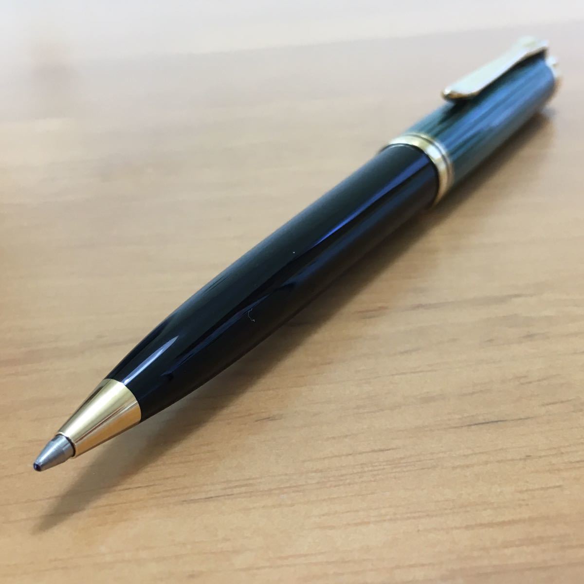 Pelikan Souveran K800 1980年代 西ドイツ製 天冠雛2羽、金ロゴの初期