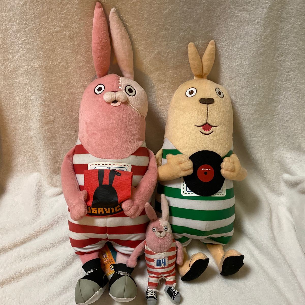 ウサビッチ ぬいぐるみ 特大サイズ 3体セット|Yahoo!フリマ ウサビッチ ぬいぐるみ 特大サイズ 3体セット|Yahoo!フリマ