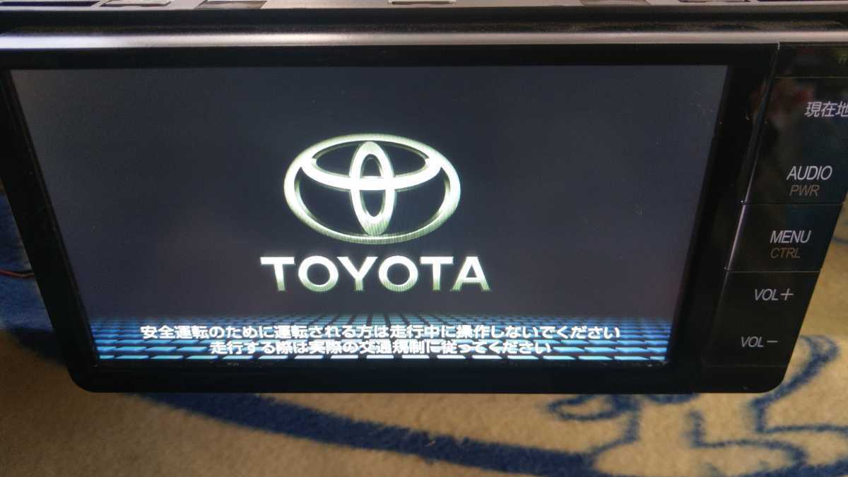 美品 トヨタ純正フルセグ内蔵7型ワイドSDナビNSZT-W64 TVキット Bluetooth