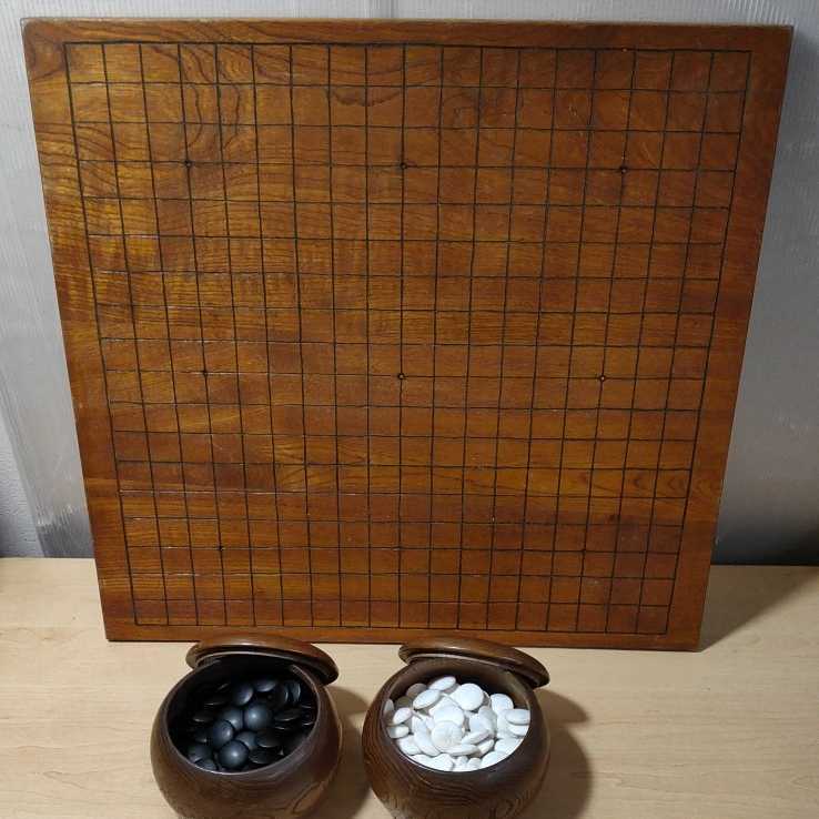 【現状品】囲碁盤 囲碁 碁石 数不明 板 約46.5x44.5x1.5cm セット品 【管B519-2206】_画像1