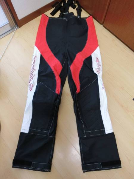 M size MOBBY*S dry suit? wakeboard surfing Jet Ski etc. Wind dry suit?