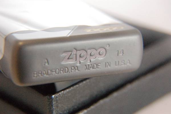 ☆新品☆　Zippo　ジッポー　パラジウム　ブラックチタン　マット　ライター_画像3