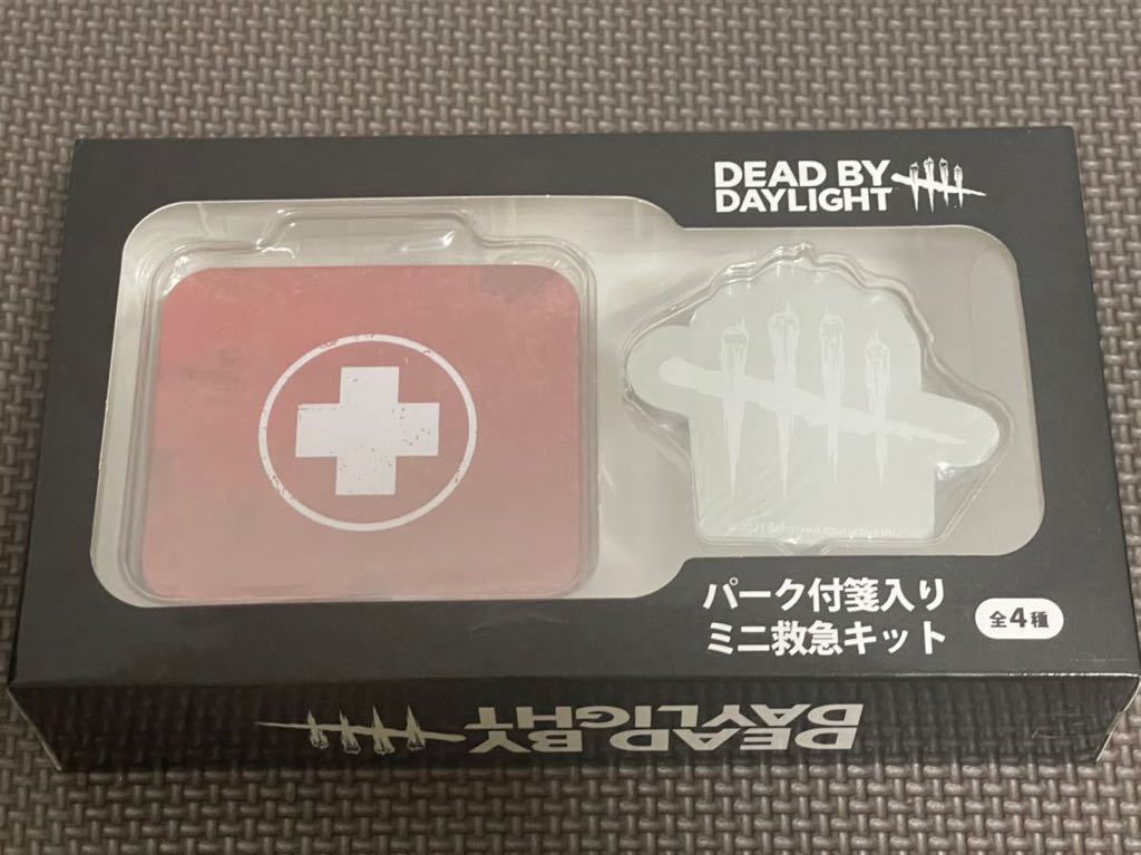 数量3 新品・未開封【A.ロゴ】DeadbyDaylight パーク付箋入りミニ救急キット DbD(デッドバイデイライト)Dead by Daylight 救急箱 缶バッグ_画像1