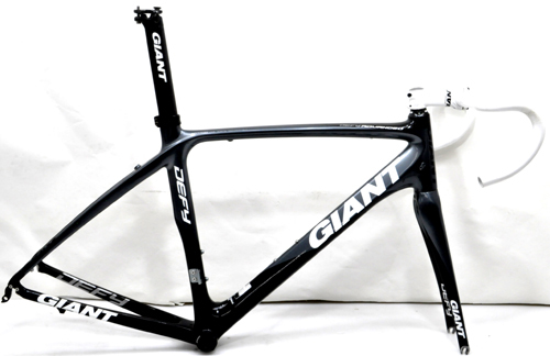 ヤフオク! - GIANT DEFY ADVANCED 3 カーボンフレー...