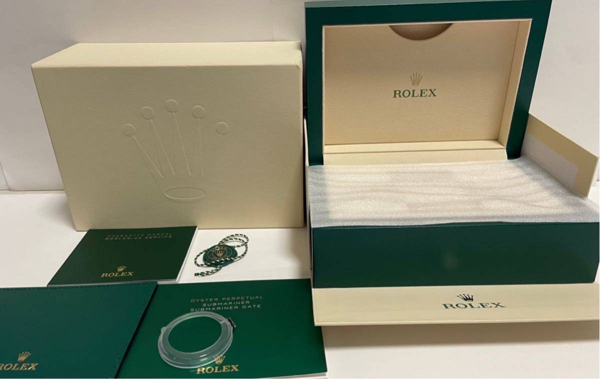 ROLEX ロレックス純正サブマリーナデイト　ベゼルカバー付　現行Mサイズ　BOX 箱　付属品計7点