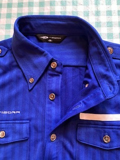 美品！　ティゴラ　TIGORA　半袖シャツ　サイズＭ　ボタンダウン　エポレット付き　透かしストライプ×ブルー　滑らかな速乾やや薄手生地_画像6