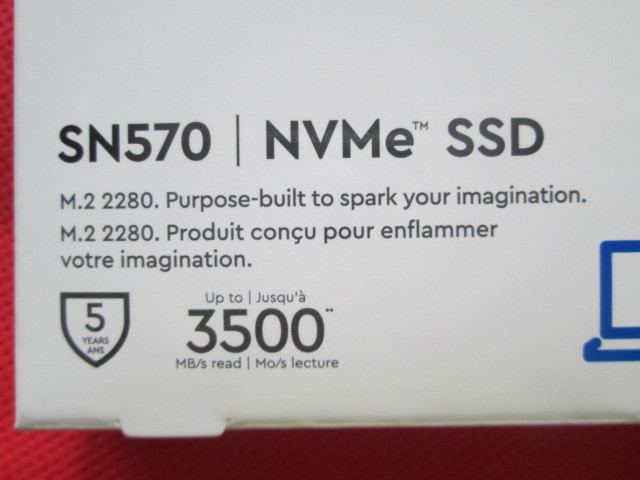 新品・未開封品(未使用)】Western Digital M.2 NVMe SSD 500GB [WDS500G3B0C] WD BLUE SN570
