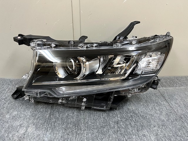 ランドクルーザープラド TRJ150W GDJ150W/GDJ151W 後期 LED 純正 左
