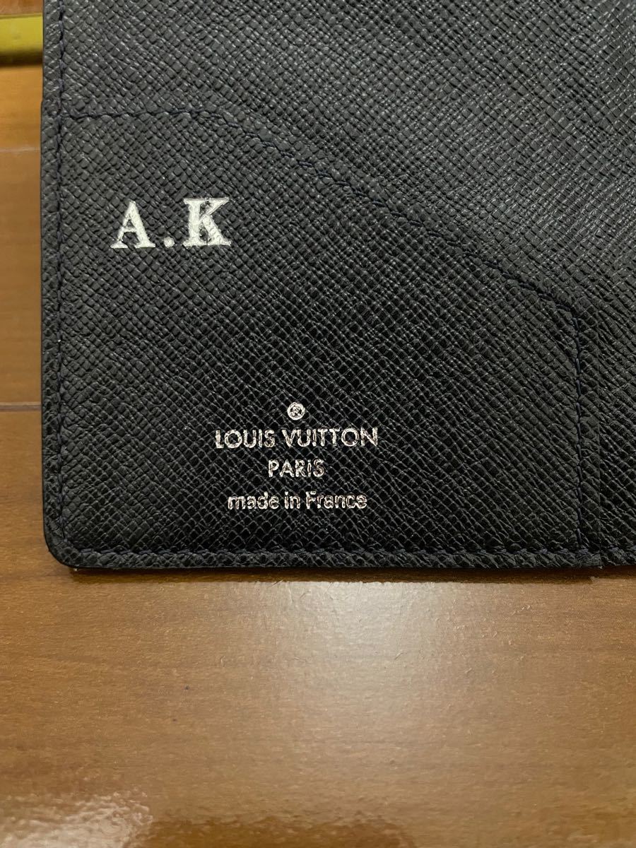 GUCCI 折りたたみ財布、ルイヴィトン長財布 2点セット - chabros.com GUCCI 折りたたみ財布、ルイヴィトン長財布 2点セット - chabros.com
