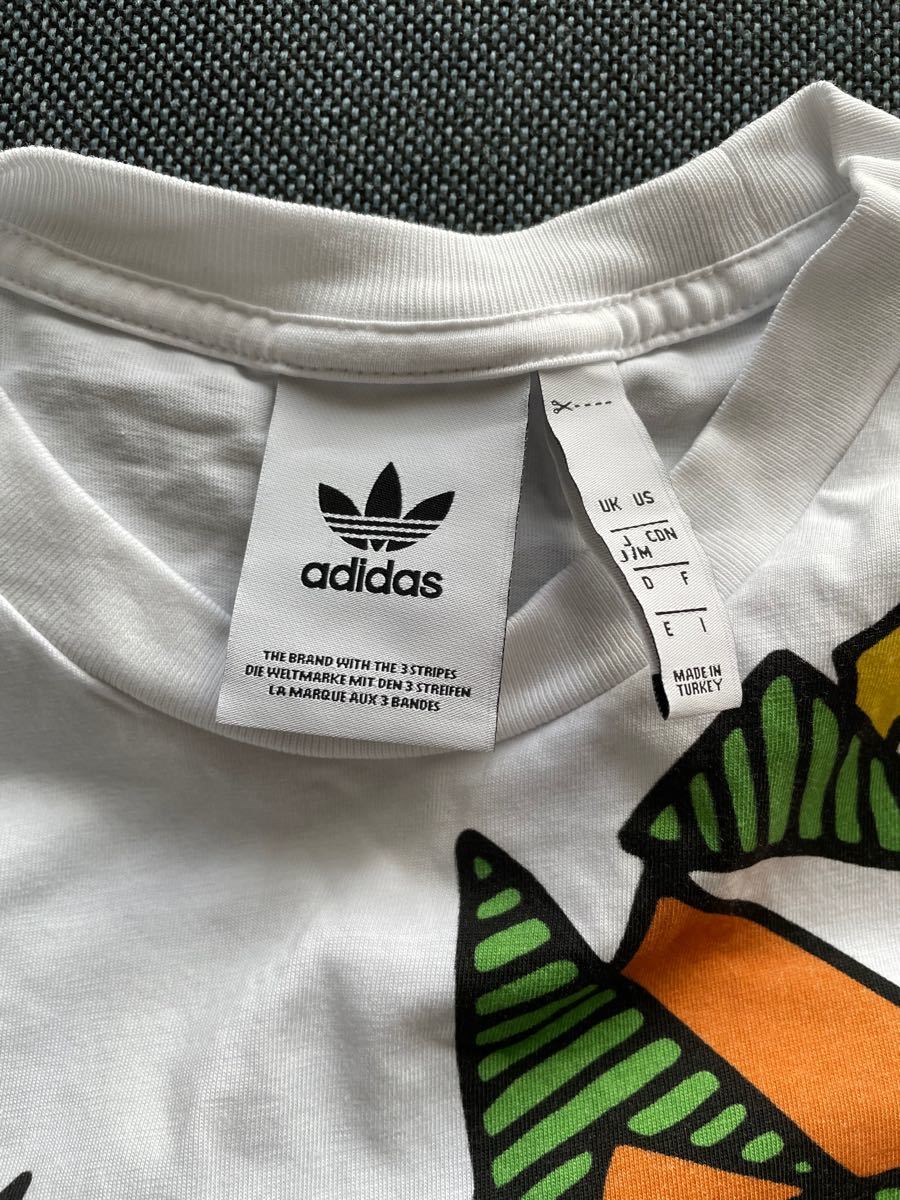 adidas アディダス　Tシャツ