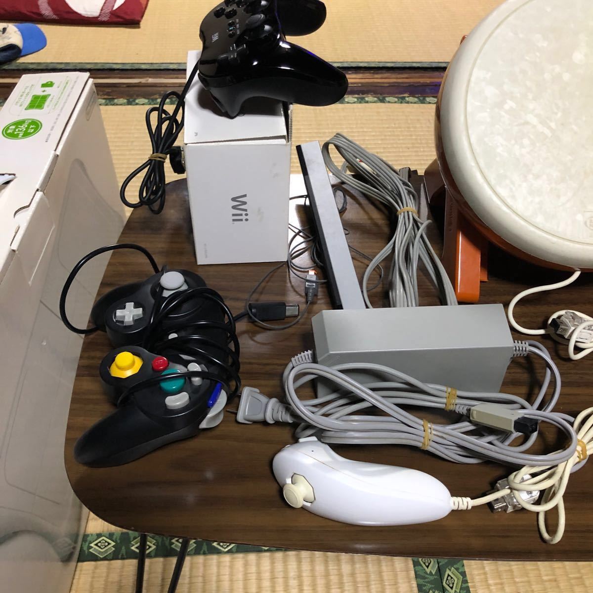 Wii本体　 リモコン、太鼓の達人 、ソフト 、周辺機器セット