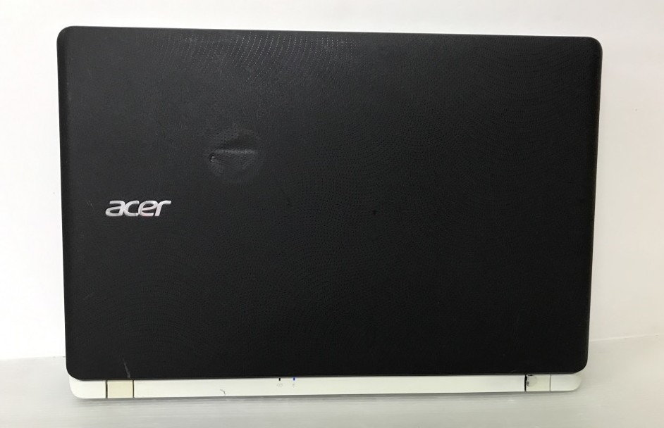 ヤフオク! - B級品 15.6型 白黒ボディ! Acer Aspire