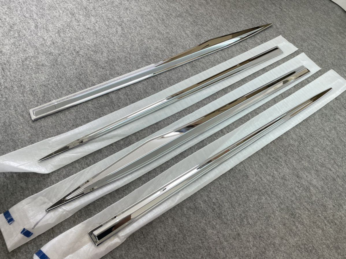 40708 【新品×】ノア ヴォクシー ZRR80W モデリスタ 左右 スタイリッシュモール メッキ サイド メッキモール D2615-50610 1台分 3
