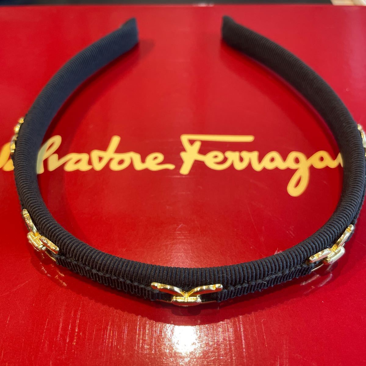 再値下げ　フェラガモ　カチューシャ　サルヴァトーレフェラガモ　ヴィンテージ　Salvatore Ferragamo ブラック