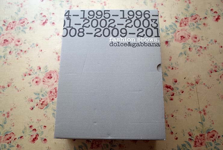 42701/ドルチェ＆ガッバーナ 写真集 Fashion Shows Dolce & Gabbana 1990-2011 函入り メンズ コレクション