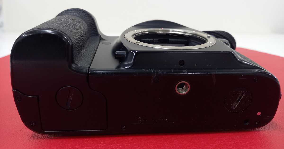 □A Canon EOS-1N ボディ フィルムカメラ 本体 シャッターOK キヤノン