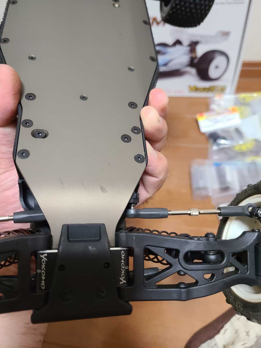 ヨコモ yz-2 dtm3 1 受信機 アンプ モーター等メカ付 美品 使用 ヨコモ yz-2 dtm3 1 受信機 アンプ モーター等メカ付 美品 使用