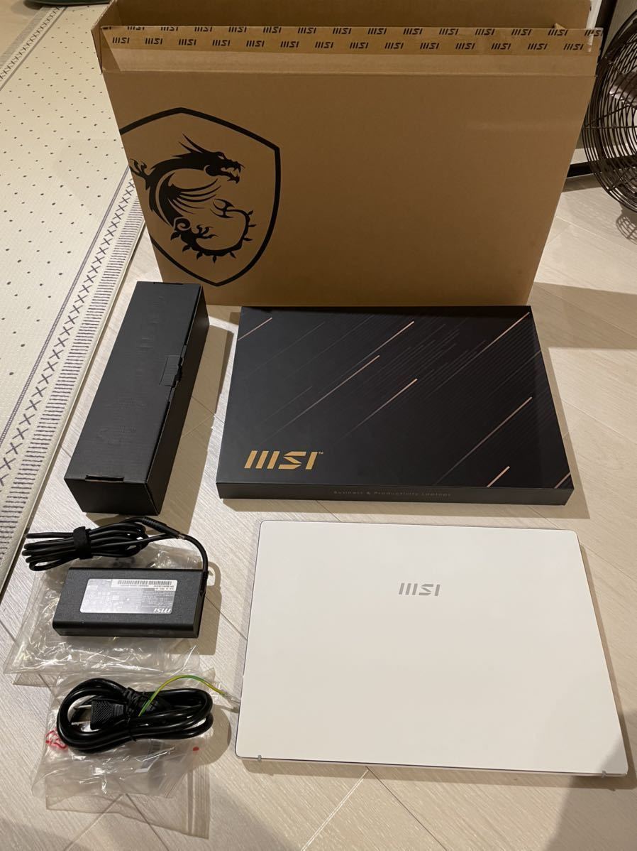 新品本物 / MSIゲーミングノートPC ピュアホワイト i7 / GTX1650