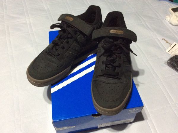 美品 数回使用 アディダス adidas フォーラム 黒 9.5,27.5//2780s定番ジョーダンNBAバスケストリートSBskateboarding_画像1