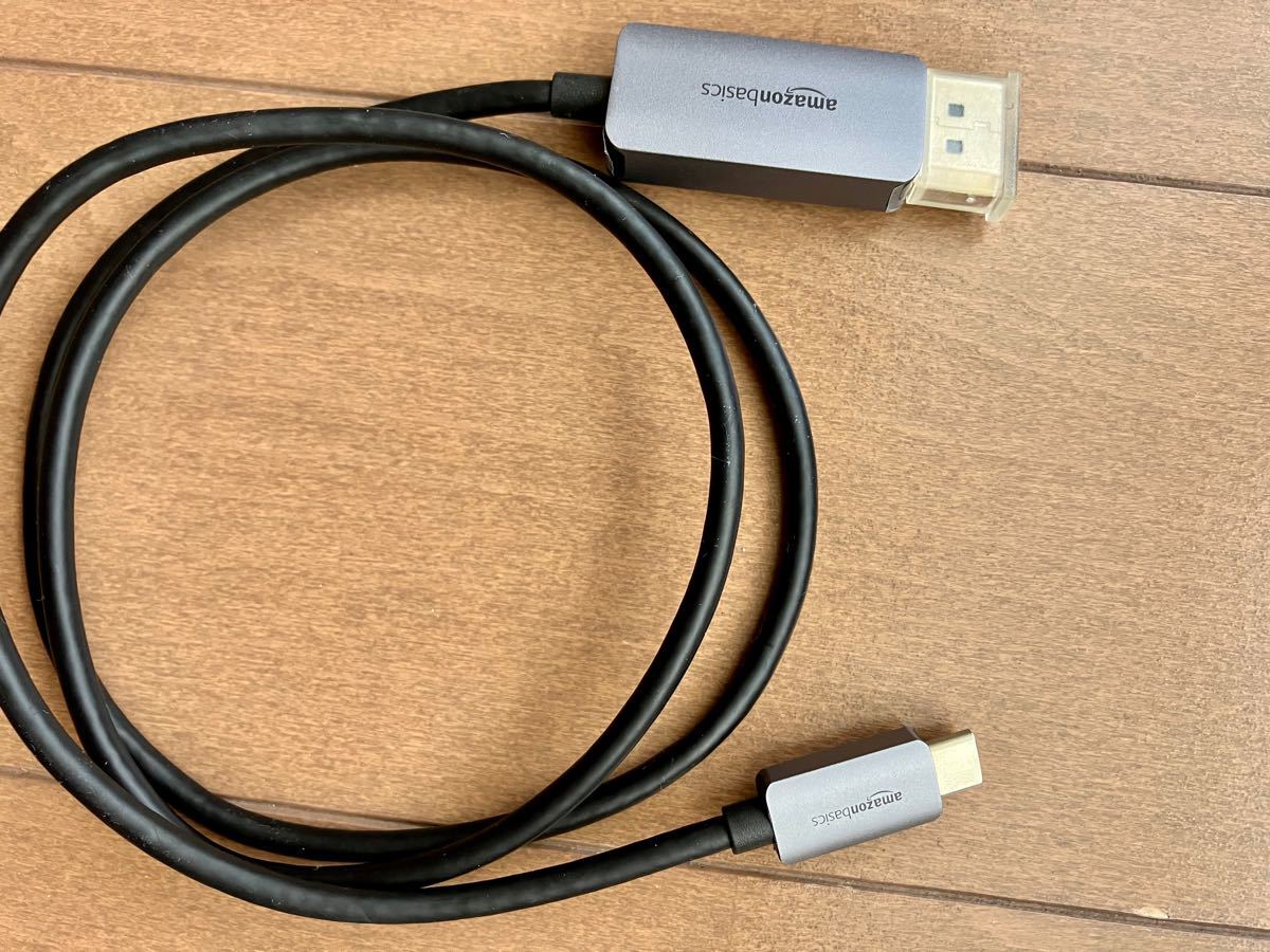未使用品★Amazonベーシック USB-Cディスプレーポートケーブル アルミニウム 0.9ｍ