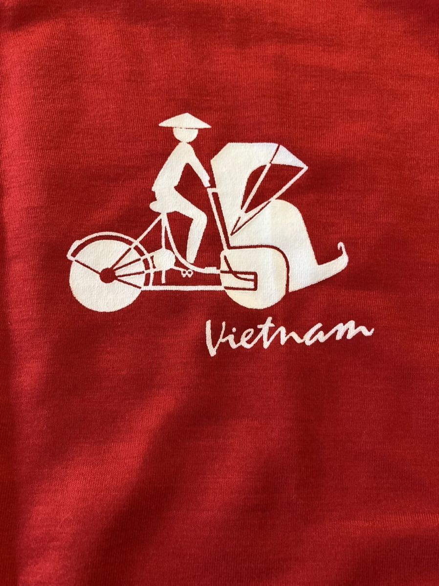 ベトナムで買ったＴシャツ 赤　150〜160サイズ　半袖　VIETNAM 未使用_画像2