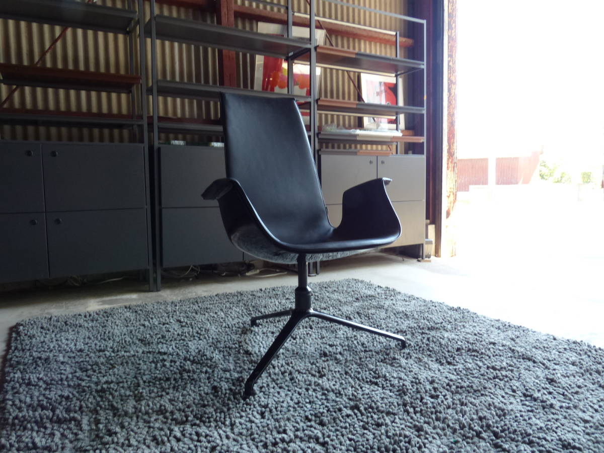 WALTER KNOLL (ウォルターノル)｜FK ニューエディション ローバック アームチェア｜ヨルゲン・カストホルム｜本革｜ラウンジ｜1P36万_画像2