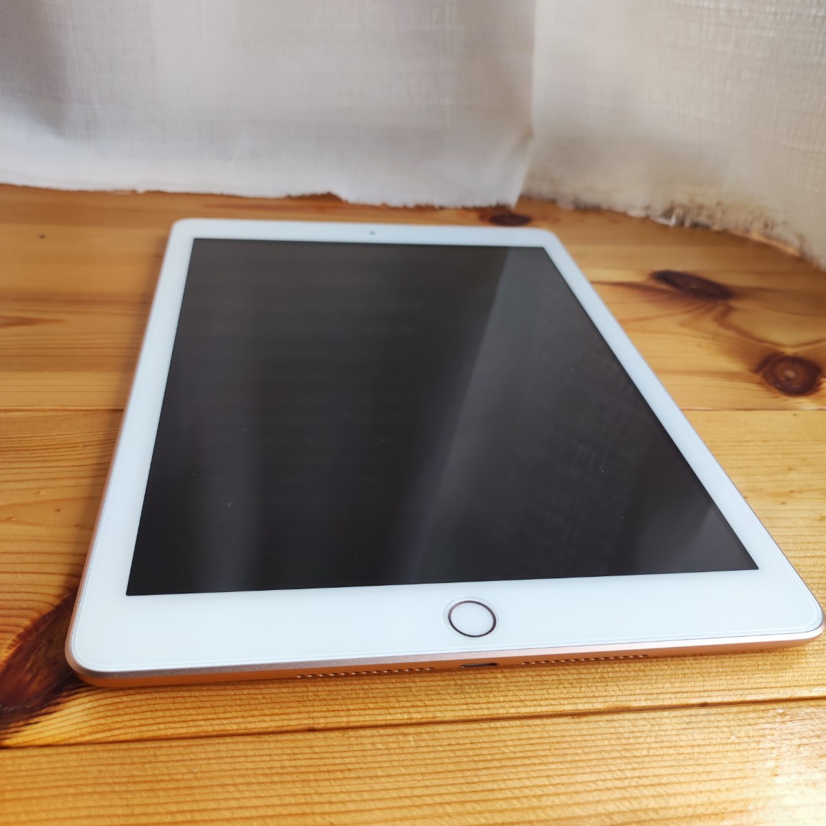 APPLE iPad IPAD WI-FI 32GB 2018 第6世代 GD｜PayPayフリマ