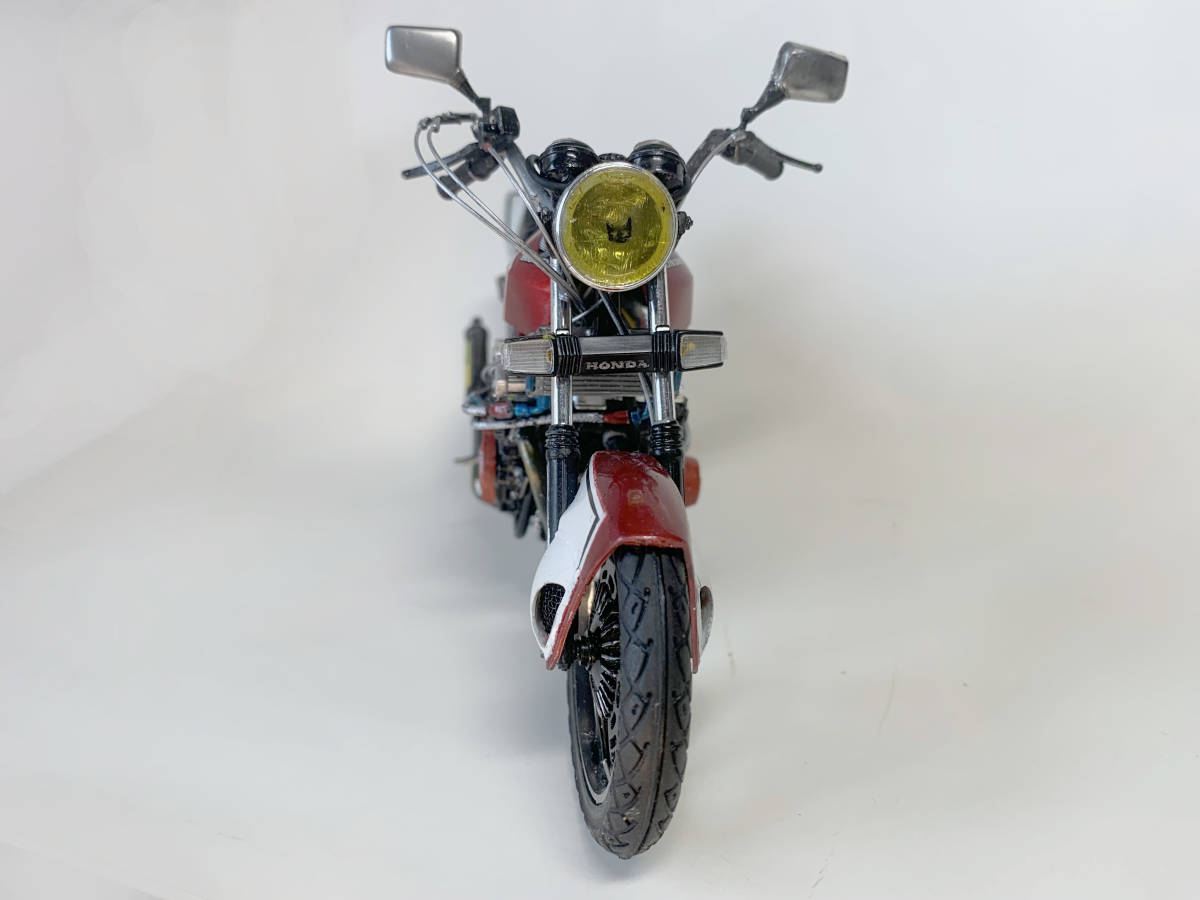 アオシマ 1/12 HONDA CBX400F BEETカスタム 完成品 アオシマ 1/12 HONDA CBX400F BEETカスタム 完成品