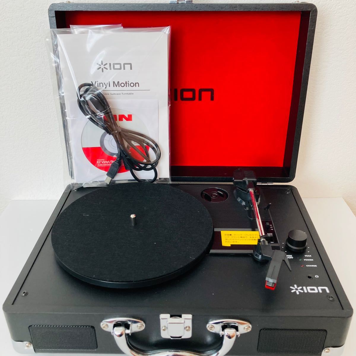 ION Audio ポータブルレコードプレーヤー スーツケース型 スピーカー内蔵