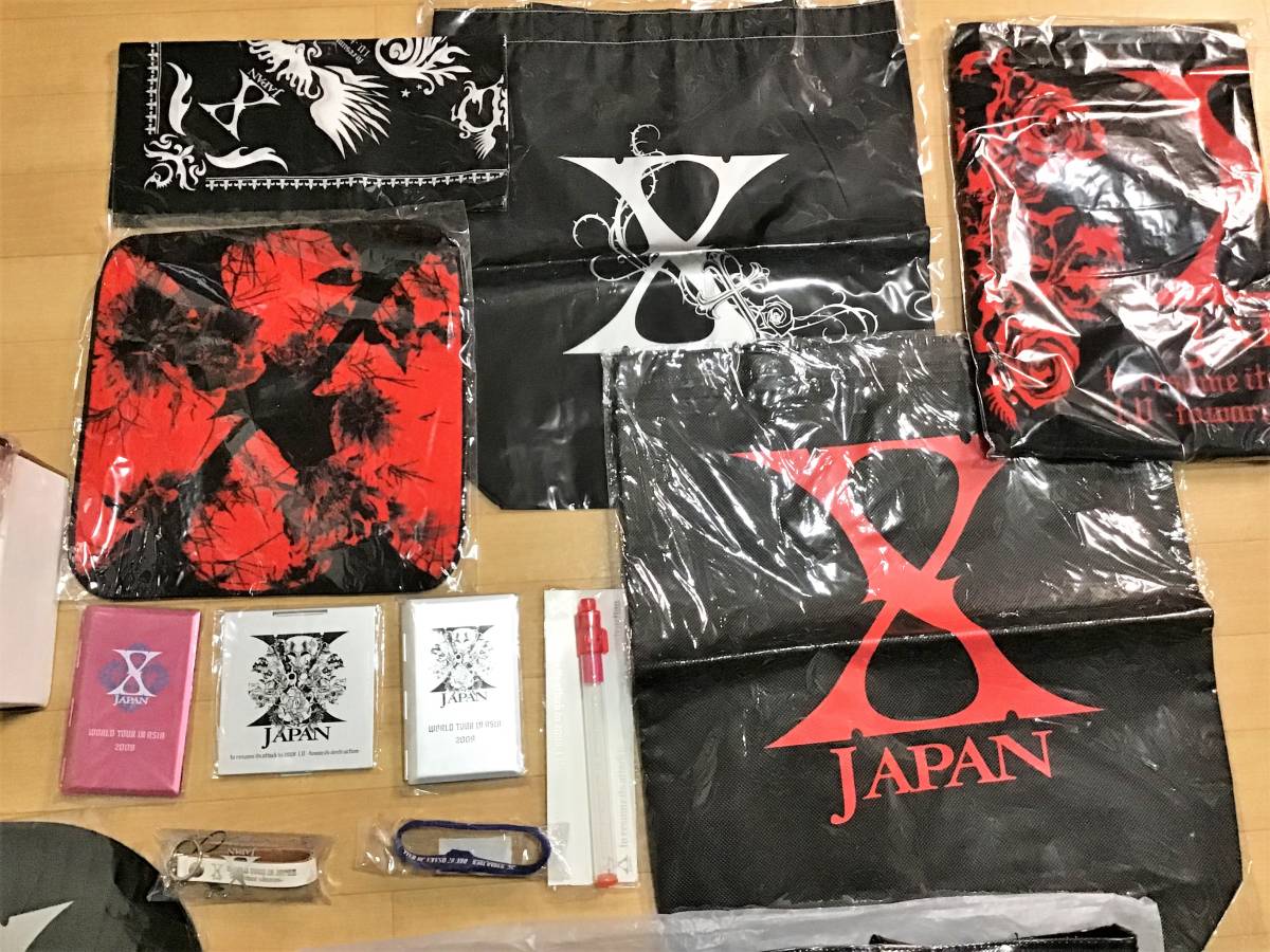 未開封 X JAPAN ⑧ 大量グッズ うちわ・バッグ・タオル・携帯ミラー 他 新品 グッズ hide yoshiki_画像2