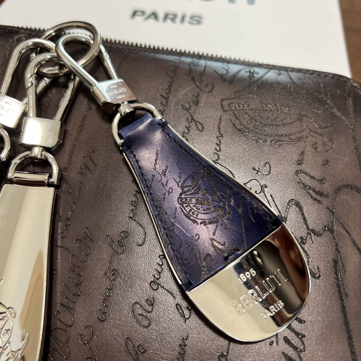 美品】BERLUTI ベルルッティ シューホーン キーリング 美品】BERLUTI ベルルッティ シューホーン キーリング