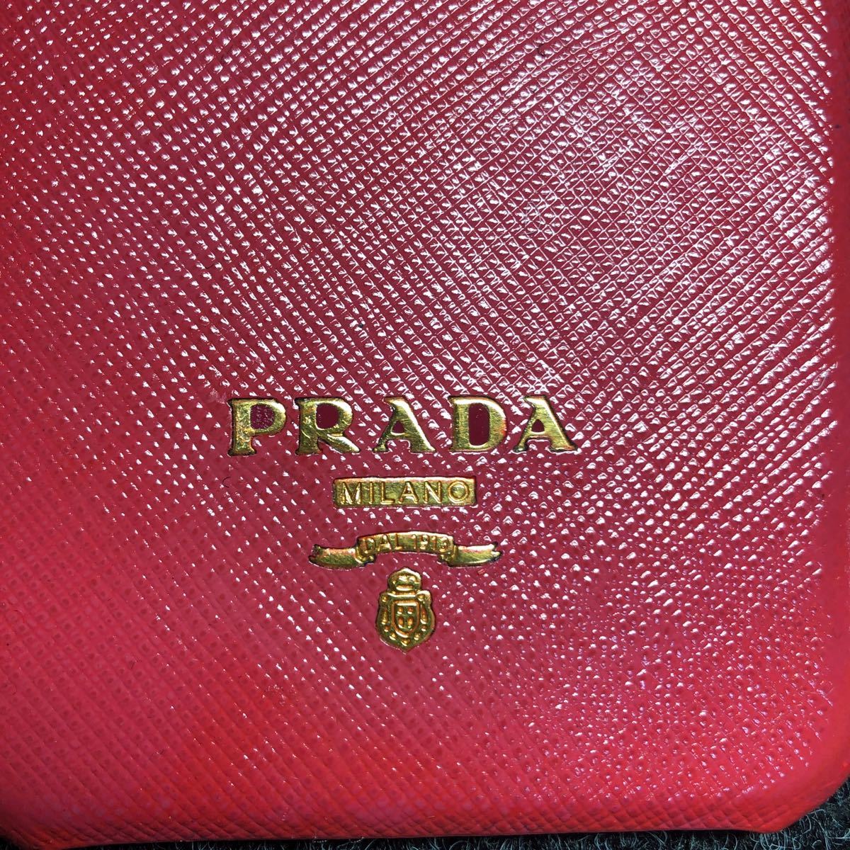 iPhoneケース PRADA iPhone11pro 赤 レッド iPhone 革 スマホ ...