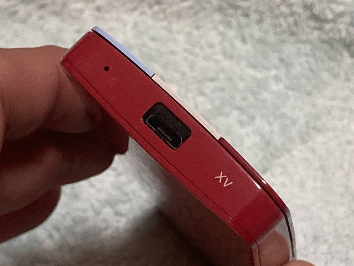 即決 au INFOBAR xv インフォバー KYX31 ニシキゴイ 充電器付 即決 au INFOBAR xv インフォバー KYX31 ニシキゴイ 充電器付