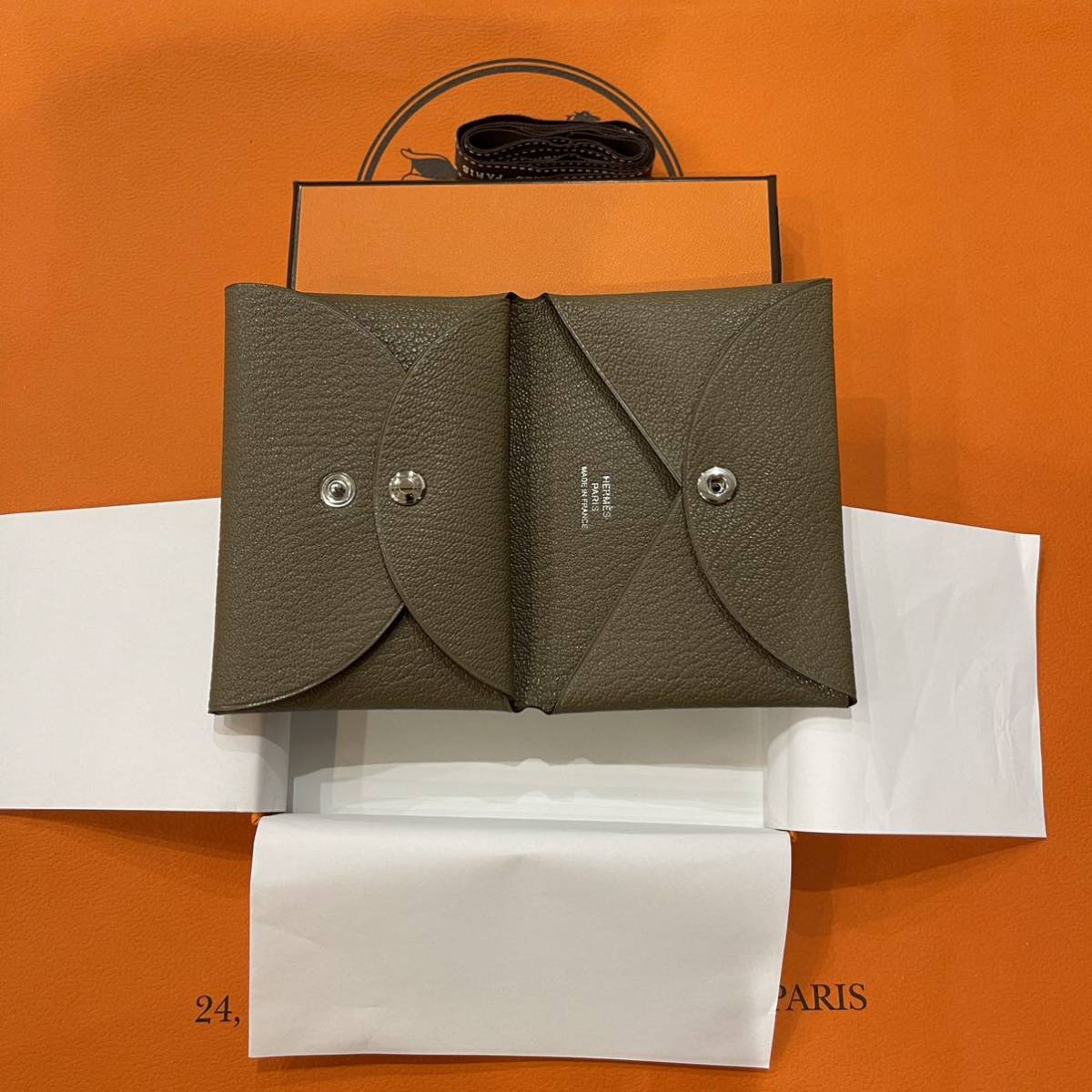 新品未使用 レア HERMES エルメス カルヴィ デュオ エトゥープ コイン