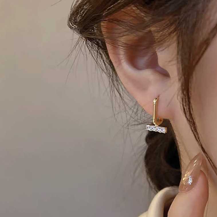 PayPayフリマ|天然ダイヤモンドピアス0 16ct k18 PayPayフリマ|天然ダイヤモンドピアス0 16ct k18