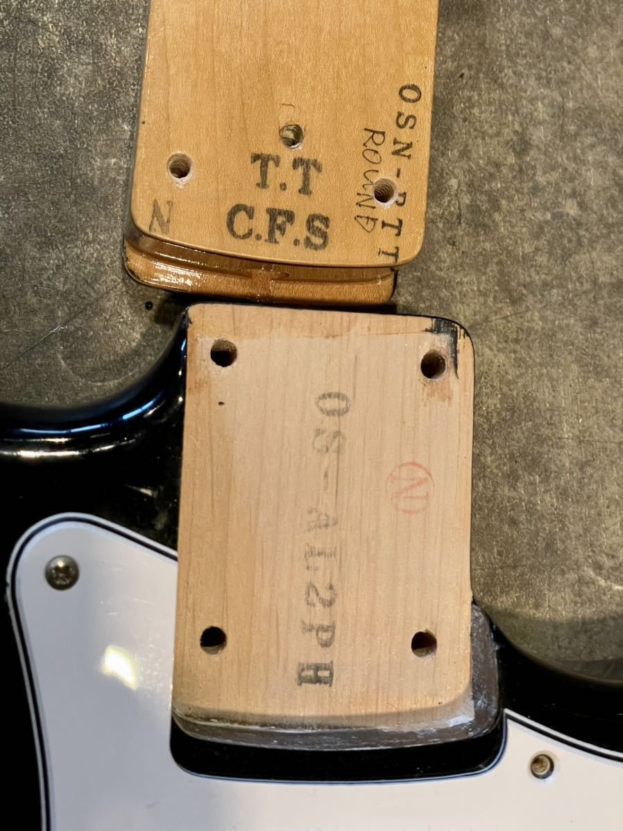 超 激レア 2011年フジゲン製 カタログ外 セミオーダー FGN ストラト 正式 【激レア】タイムレス(新品) ボウリング