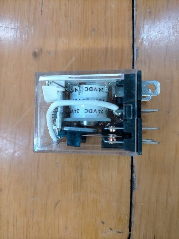 D0135#OMRON LY2N DC24VDC リレー 中古 10pcs_画像2