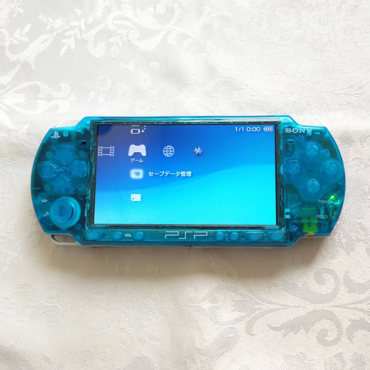 美品】【カスタム】PSP 2000 すぐ遊べるセット(クリアブルー)-
