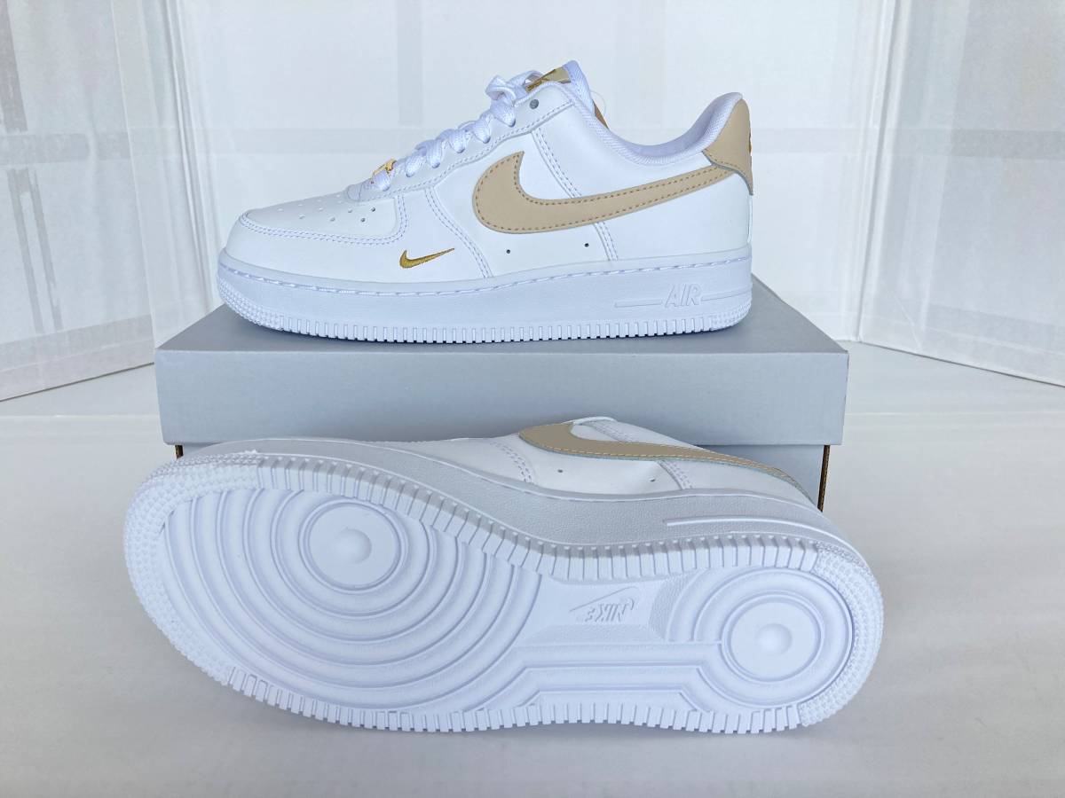 新品未使用 23.5cm Nike Wmns Air Force 1 07 ESS Essential Beige