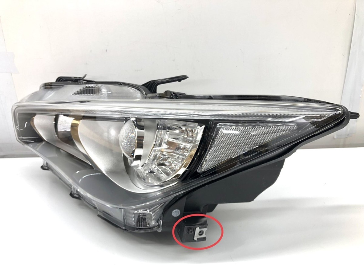 ニッサン スカイライン V37 前期 純正 ヘッドランプ 左 LED KOITO100