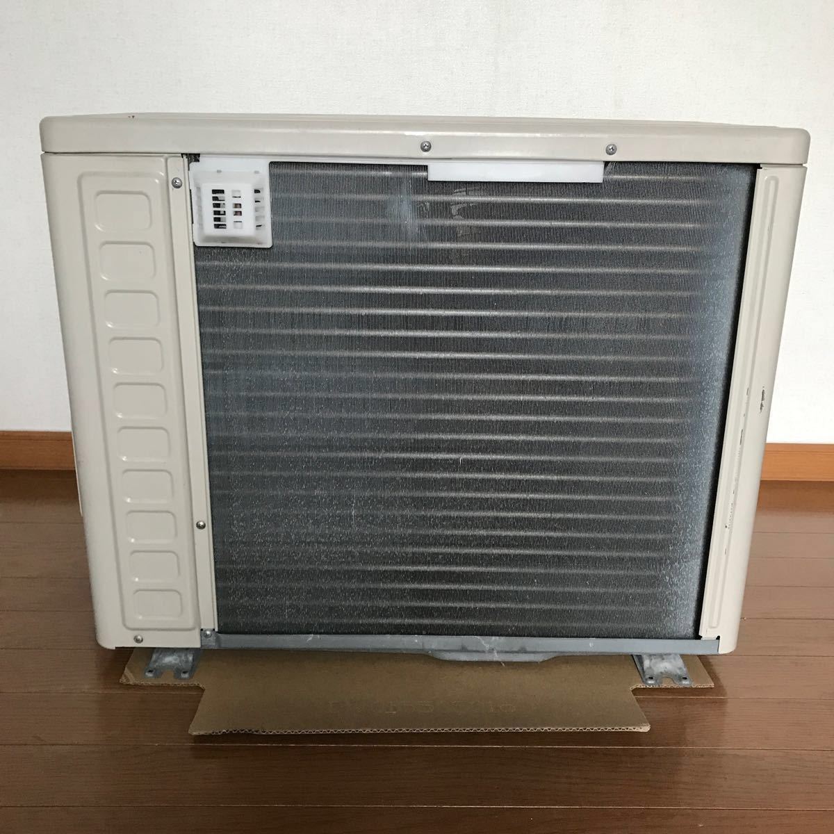 日立ルームエアコン6畳(ガス補充要)セット品(内、室外機) 日立ルームエアコン6畳(ガス補充要)セット品(内、室外機)