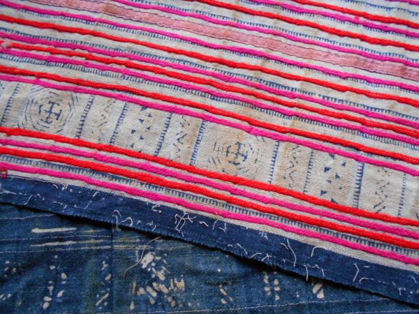 手織麻布100x32 cm no.276　HEMPぬの　ラオスモン族hmong　藍染めはぎれ　ロウケツ染め　batik_画像2
