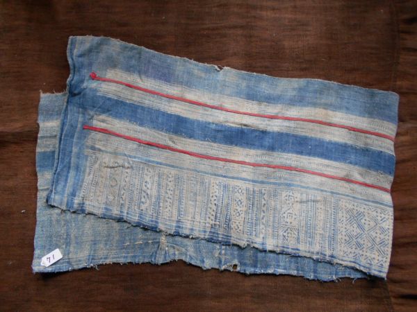 手織麻布100x28 cm no.71　HEMPぬの　ラオスモン族hmong　藍染めはぎれ　ロウケツ染め　batik_画像1