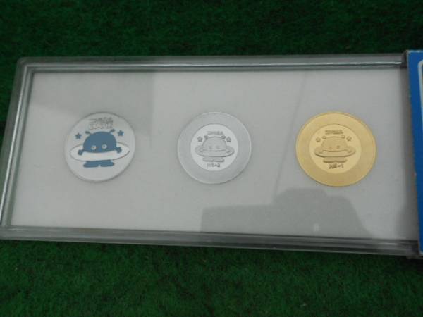 【378】★つくば万博 '85　EXPO記念メダル３枚組★送料込み！★_画像2