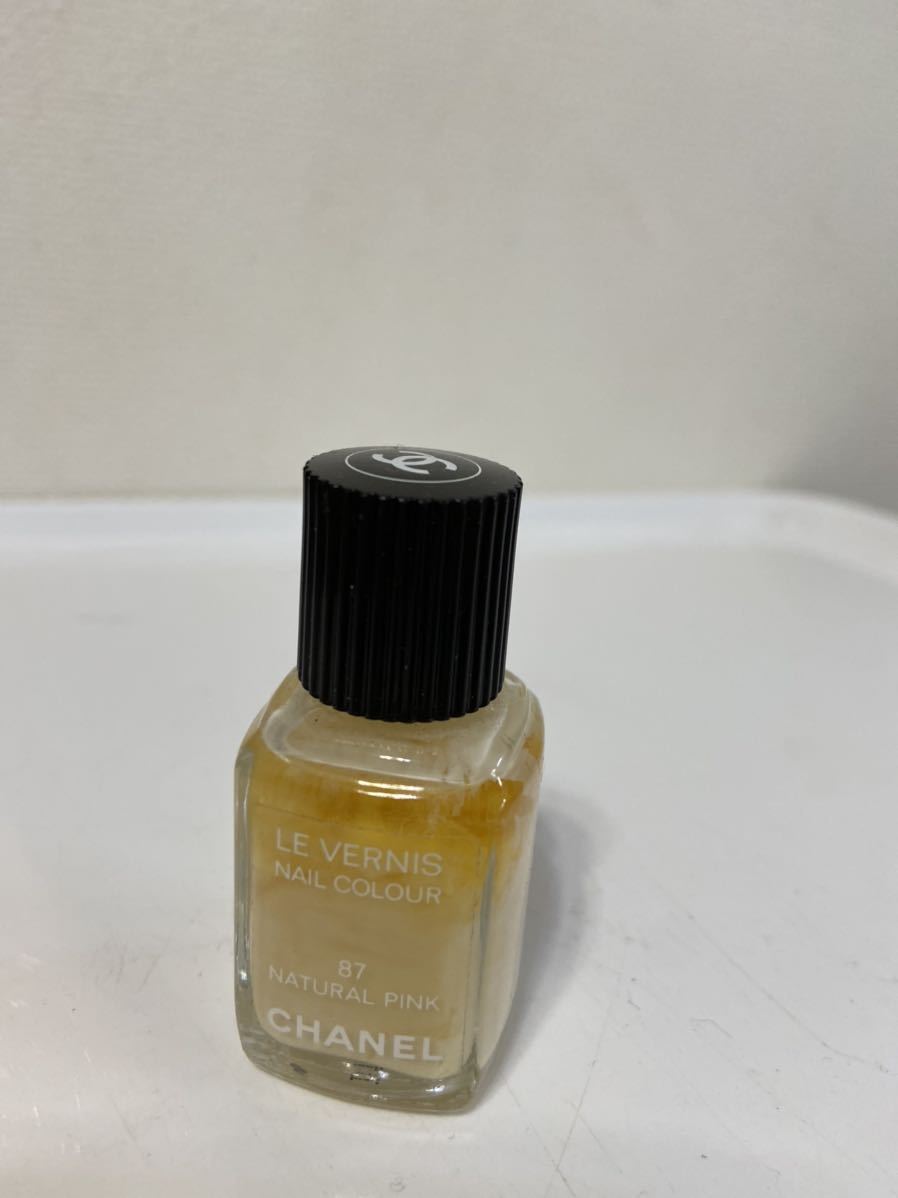 CHANEL LE VERNIS 87 マニキュア NAIL COLOUR 87 NATURAL PINK 残量たっぷり　ネイルカラー 定形外発送220円_画像1