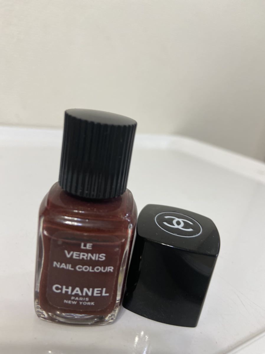  Chanel   маникюр 　 vernis  ROUGE TRES NOIR VERY VAMP  остаток  до верха 　 цвет ногтя   Простая бандероль (teikeigai)   отправка 220  йен 　L