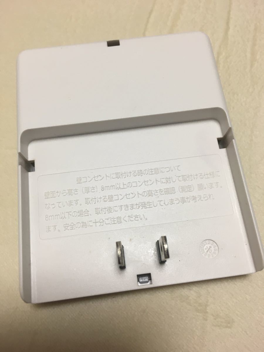 LEDライト 明暗センサー 足元灯 常夜灯　中古品