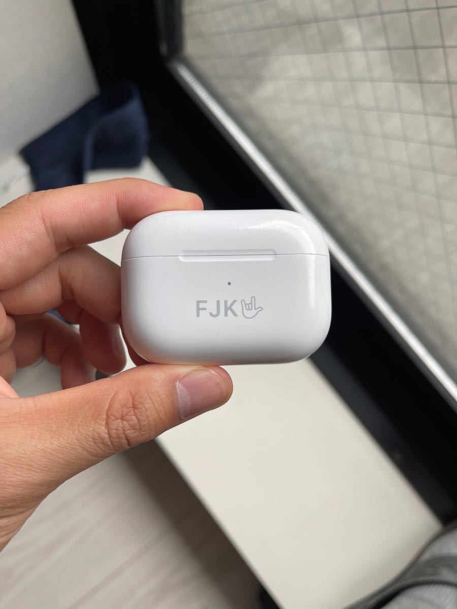 AirPods pro 充電ケース 正規品 箱付き(刻字あり 純正品