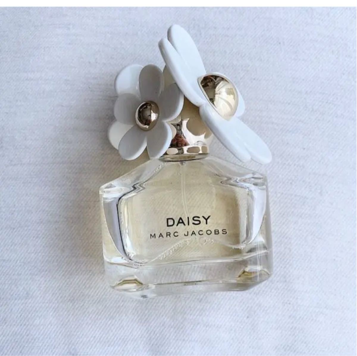ほぼ満量 マーク ジェイコブス DAISY デイジー オードトワレ 100ml